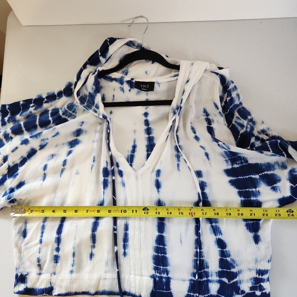 Vici Baja Blue Tie Dye Oversized Crop Top Cropped Hoodie Boho Beach Size Small - Picture 8 of 12